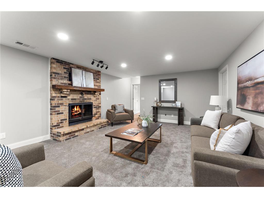 1592 Sherwood Court Eagan MN 55122 6814062 image41