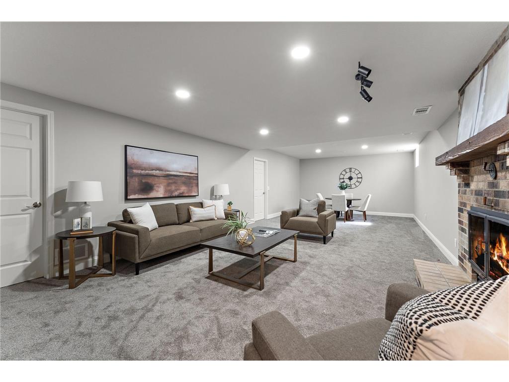 1592 Sherwood Court Eagan MN 55122 6814062 image42