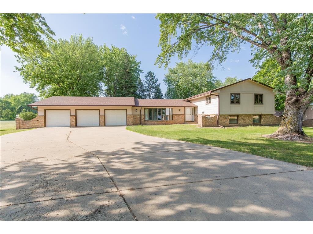 15920 Heather Drive, Carver, MN 55315 MLS 6223846 Edina Realty