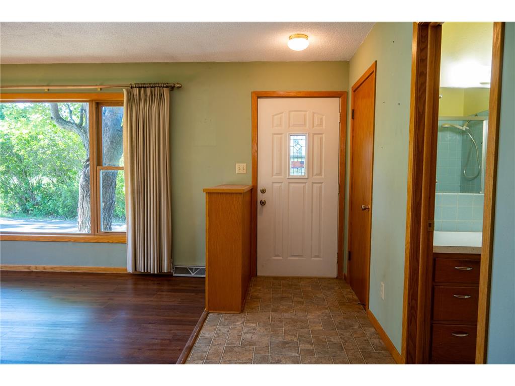 1593 N Pine Cone Road Sartell MN 56377 - Bakers 7092734 image56