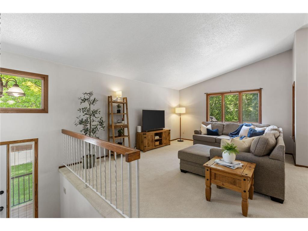 1595 Four Oaks Road Eagan MN 55121 6792739 image2