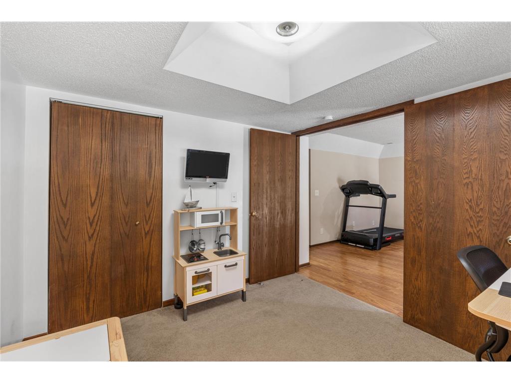 1595 Four Oaks Road Eagan MN 55121 6792739 image28