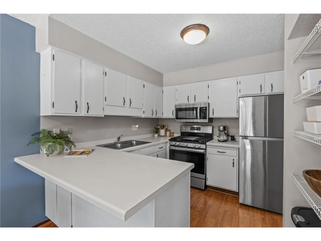 1595 Four Oaks Road Eagan MN 55121 6792739 image5