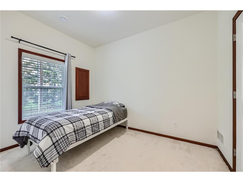 1595 Fox Hunt Way Victoria MN 55386 7005033 image25