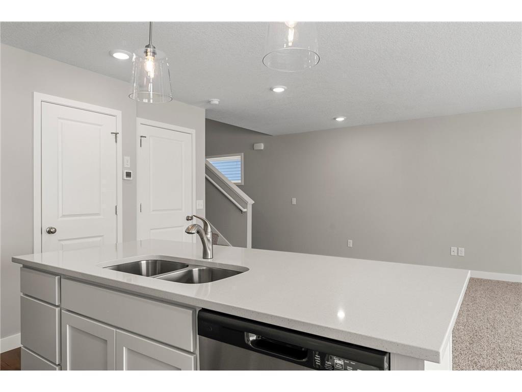 1596 76th Street W Inver Grove Heights MN 55077 6797794 image5