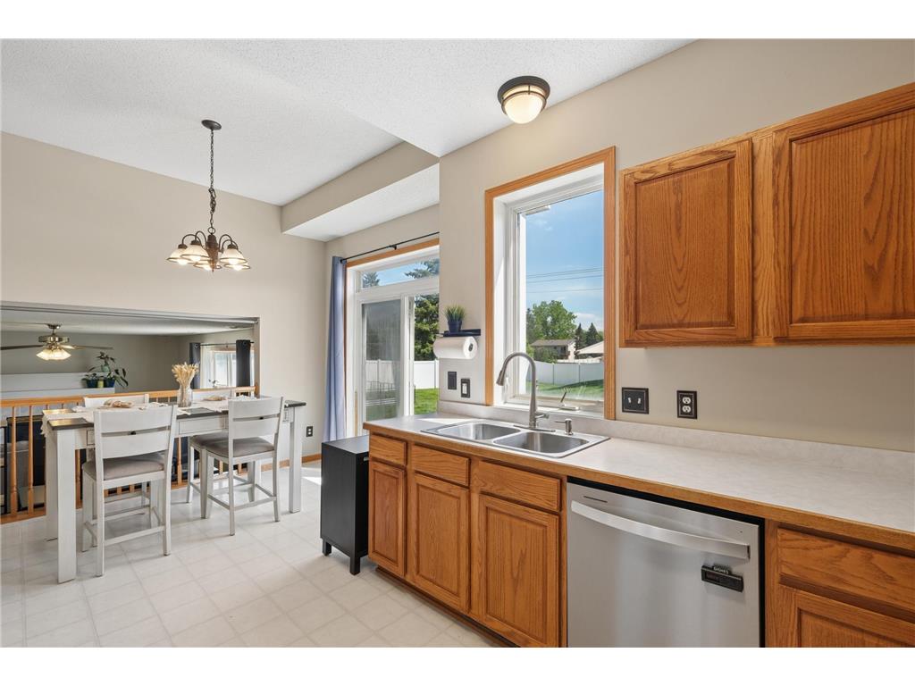 15960 Fennel Court Apple Valley MN 55124 7052432 image6