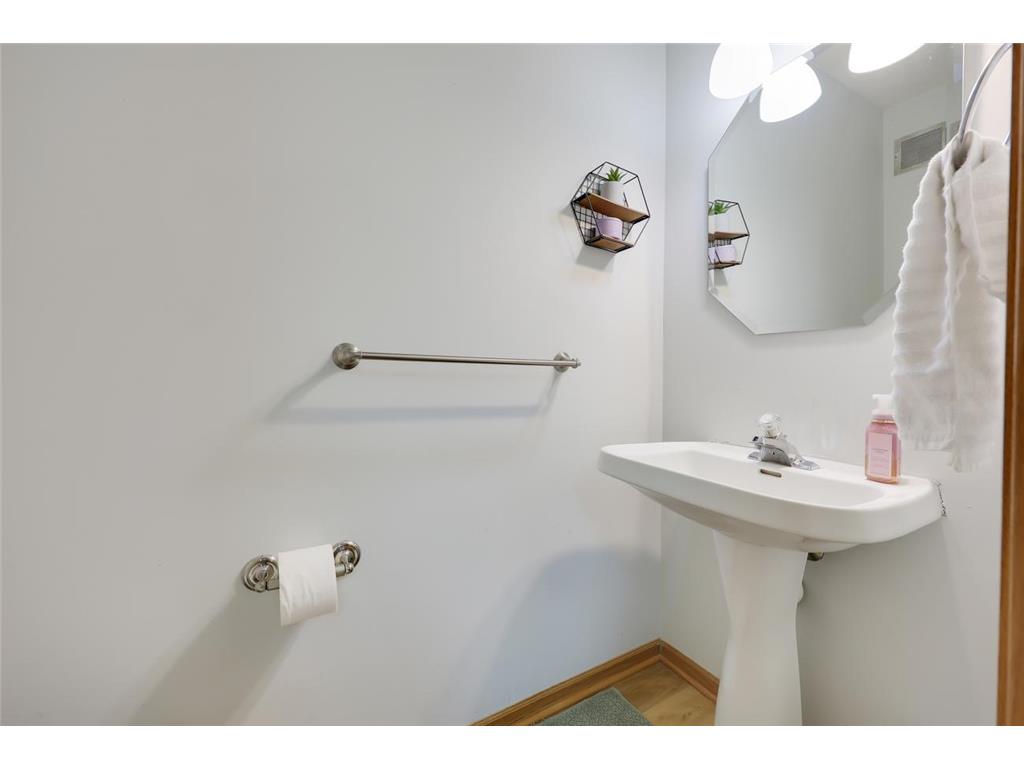 15960 Firtree Drive Apple Valley MN 55124 7064747 image19