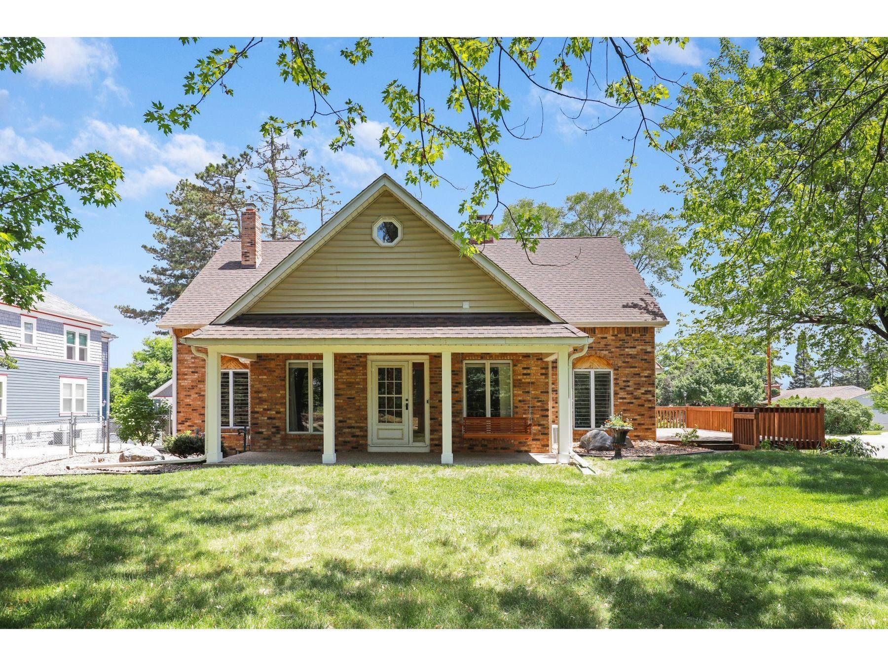 1598 E Shore Drive, Saint Paul, MN 55106 MLS 6012378 Edina Realty