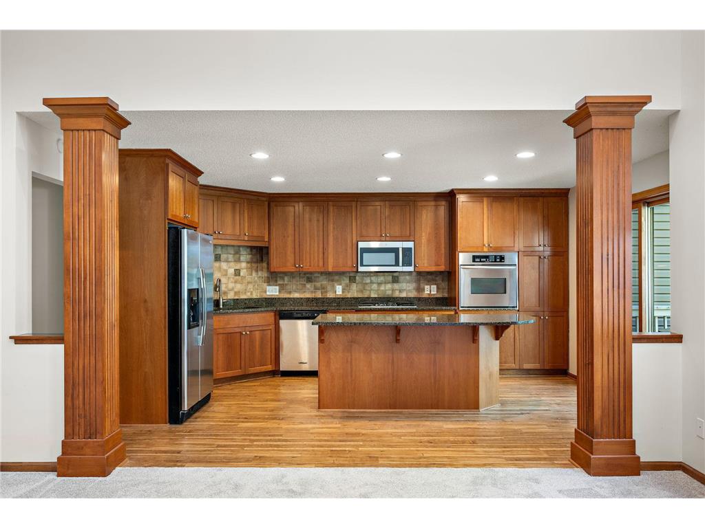 1598 Summit Shores Circle Burnsville MN 55306 7020727 image3