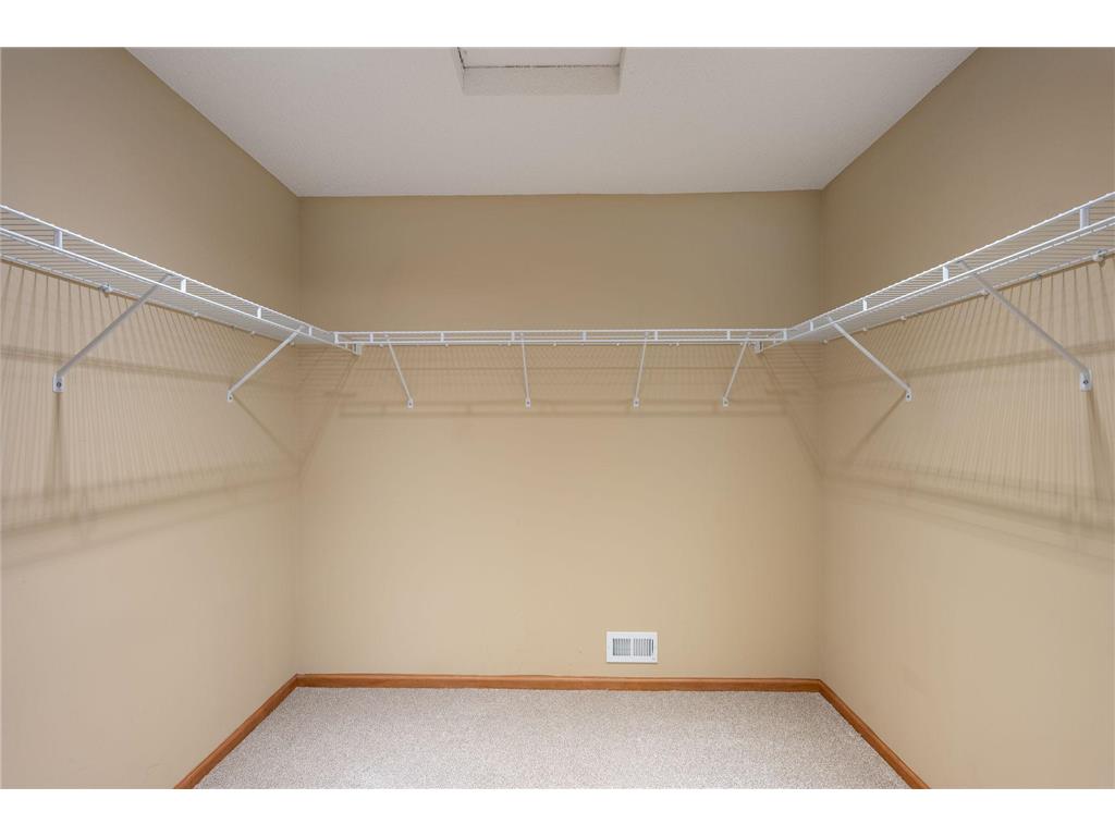 1598 Summit Shores Circle Burnsville MN 55306 7020727 image9