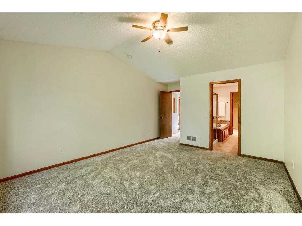 1598 Summit Shores Circle Burnsville MN 55306 7069983 image19