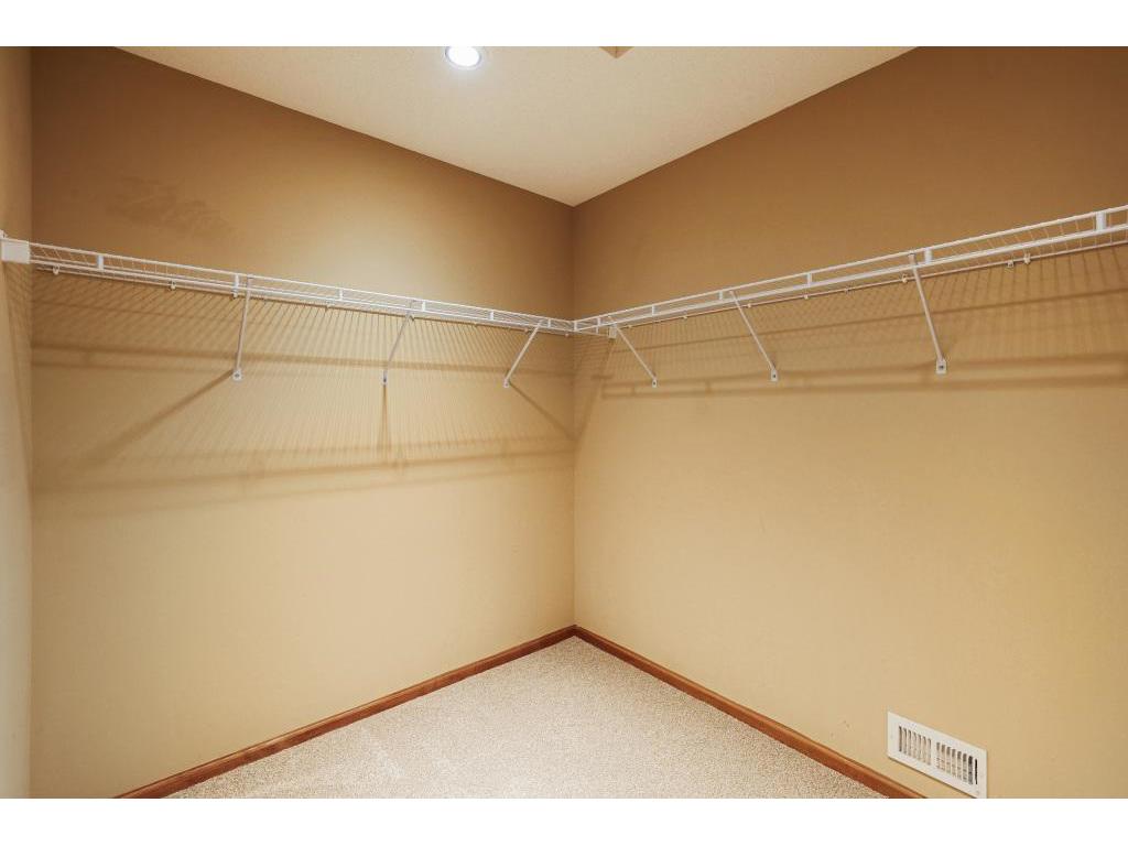1598 Summit Shores Circle Burnsville MN 55306 7069983 image22