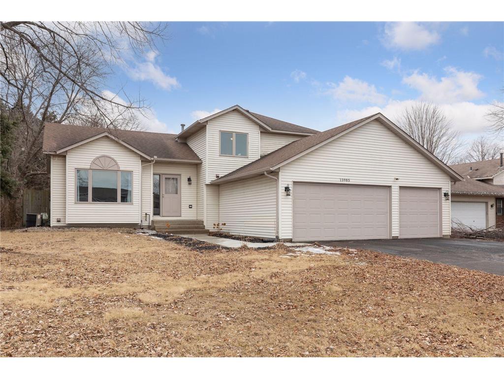 15985 Garrett Drive Apple Valley MN 55124 6651957 image1