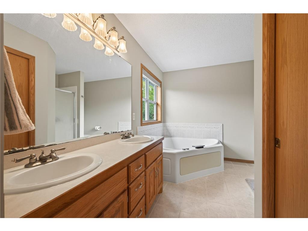 15989 Xeon Street NW Andover MN 55304 7077725 image26