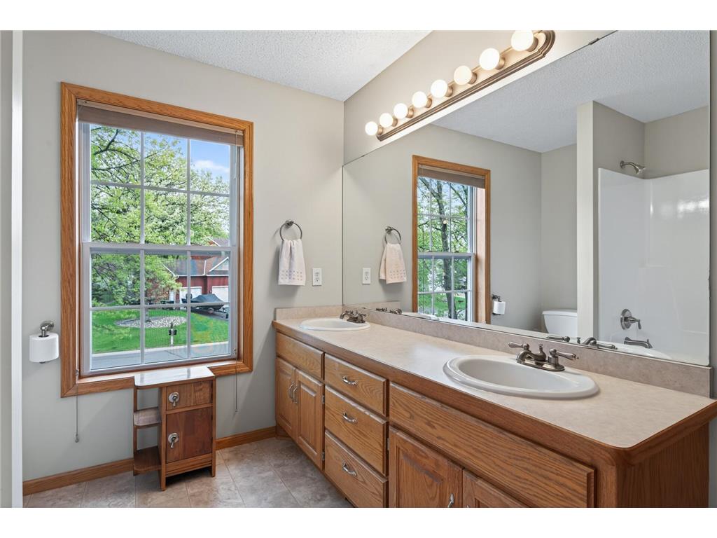 15989 Xeon Street NW Andover MN 55304 7077725 image32