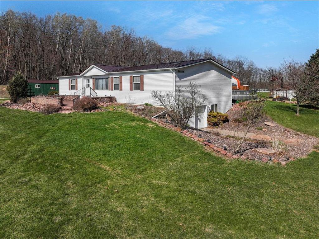 1599 23rd Street Stanley Twp WI 54822 6714822 image1