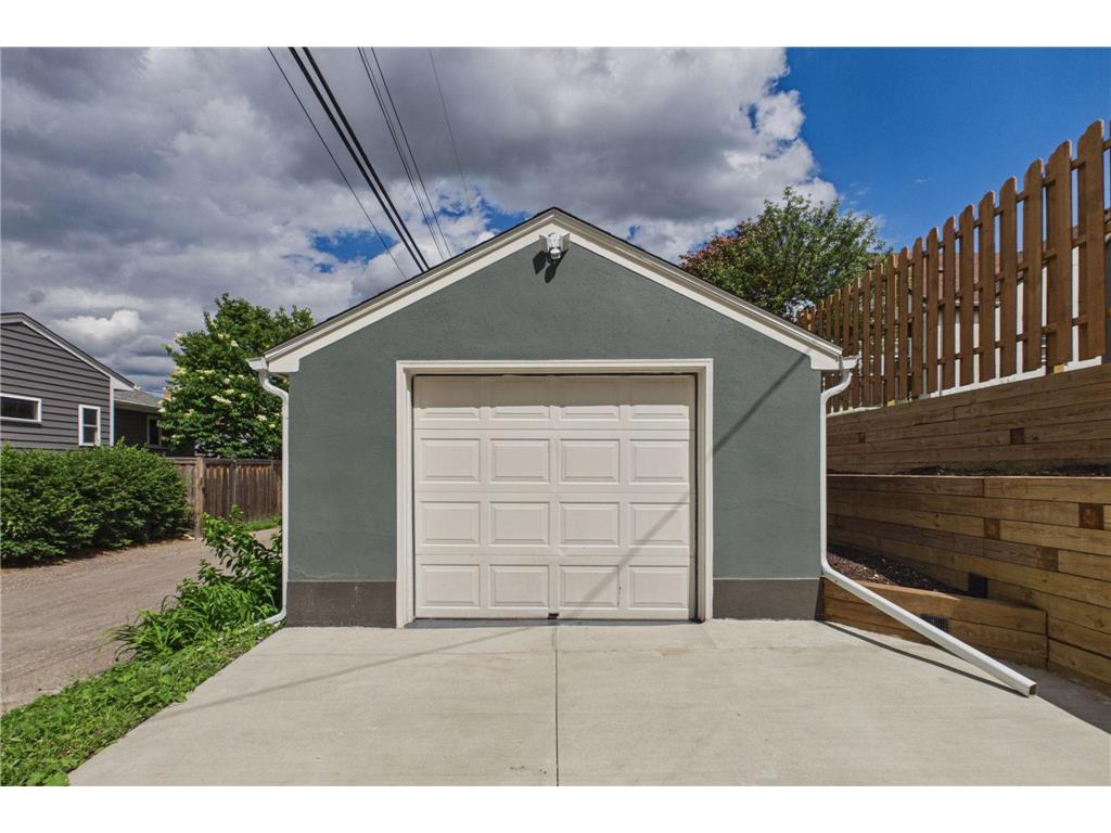 1599 Highland Parkway Saint Paul MN 55116 7110492 image34