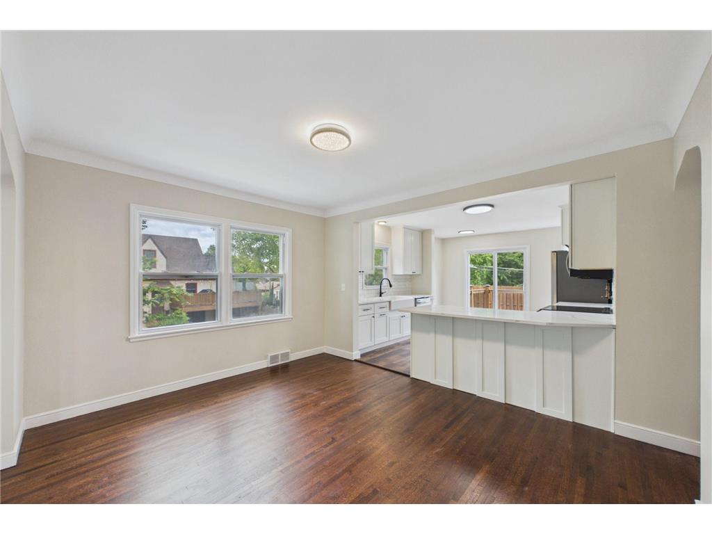 1599 Highland Parkway Saint Paul MN 55116 7110492 image8