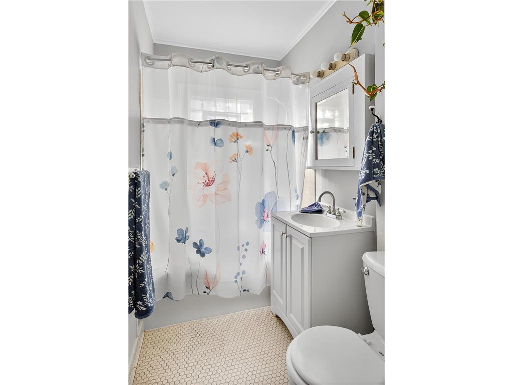 1599 Juno Avenue Saint Paul MN 55116 6814578 image10