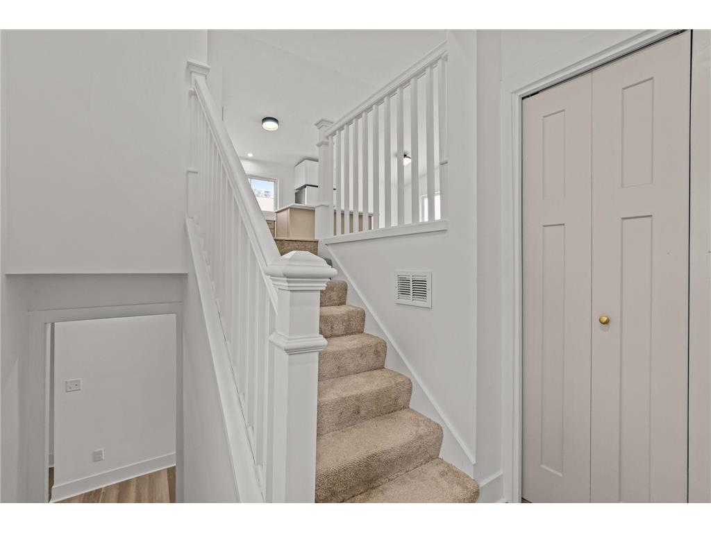 1599 Lancaster Lane Eagan MN 55122 7099179 image4
