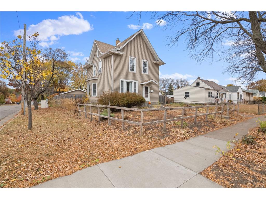 1599 Margaret Street Saint Paul MN 55106 6618068 image1