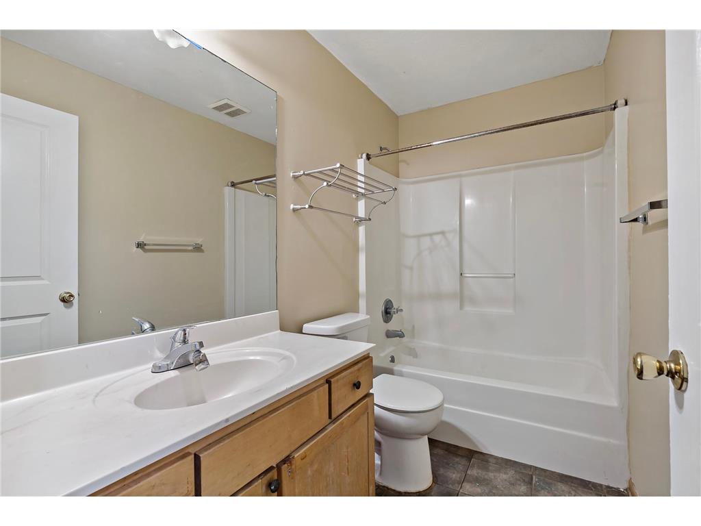 1599 Rice Street Saint Paul MN 55117 7078753 image8