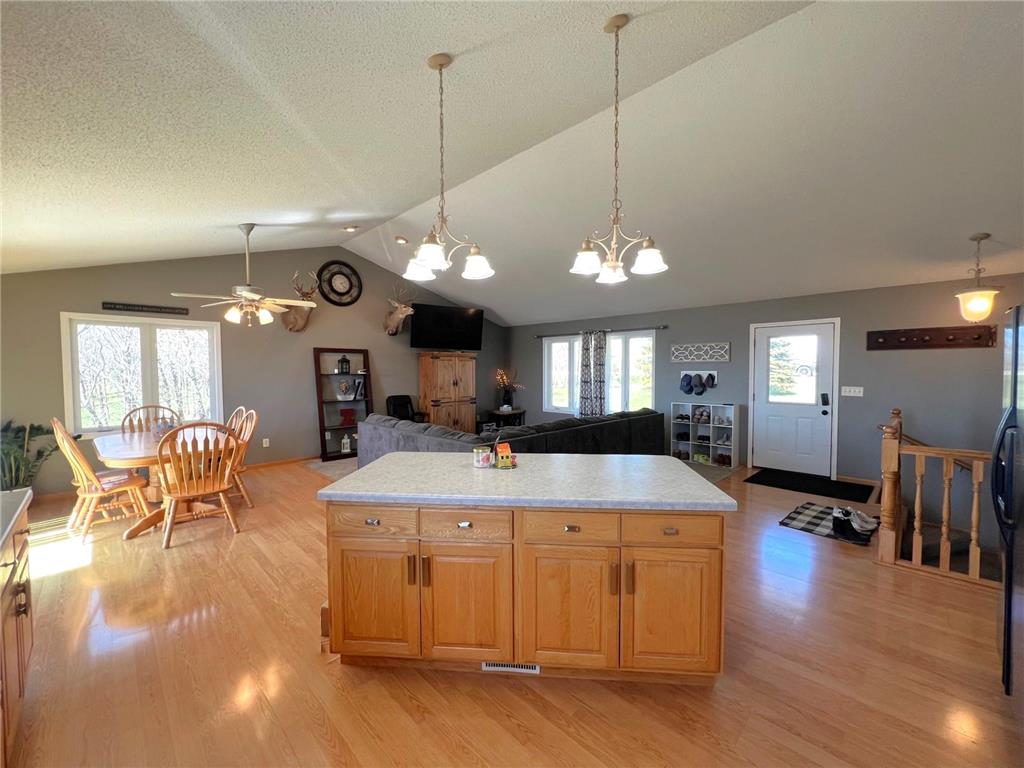 15993 154th Street NE New London MN 56273 - Calhoun 7022542 image13