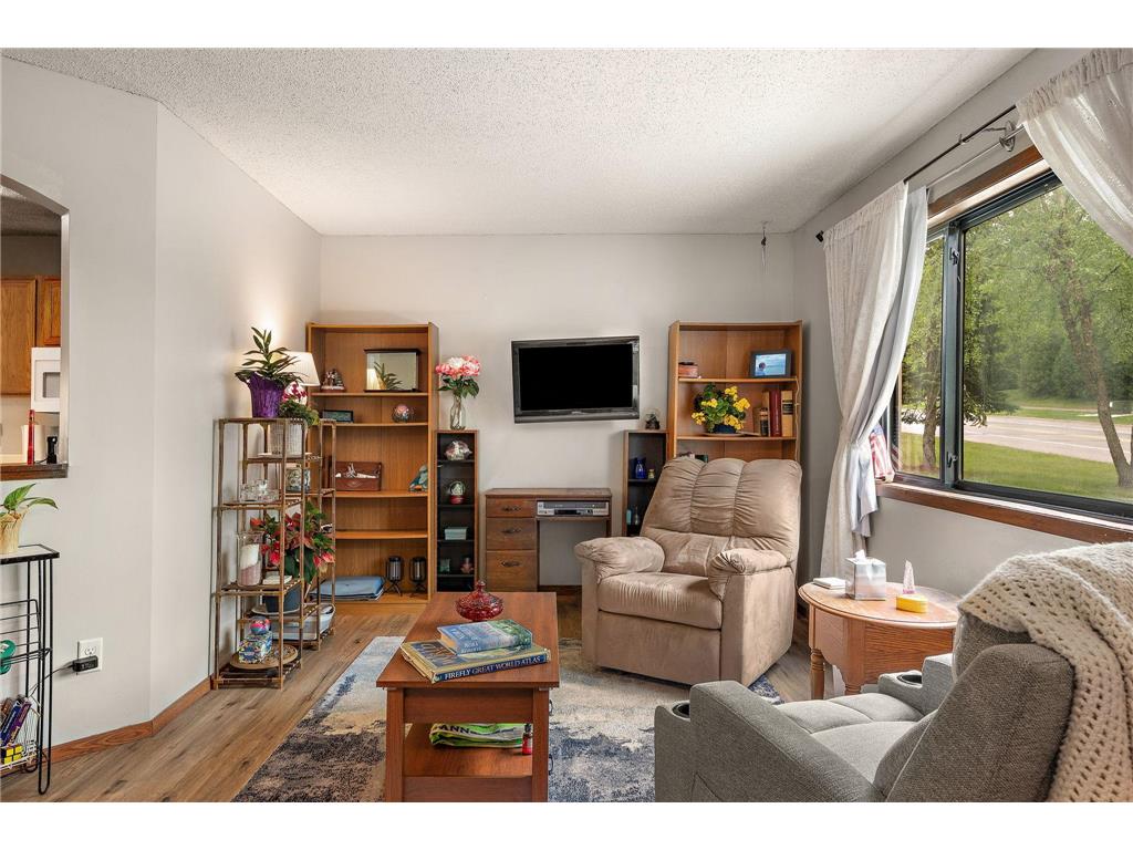 16 E 13th Street Waconia MN 55387 7045707 image3