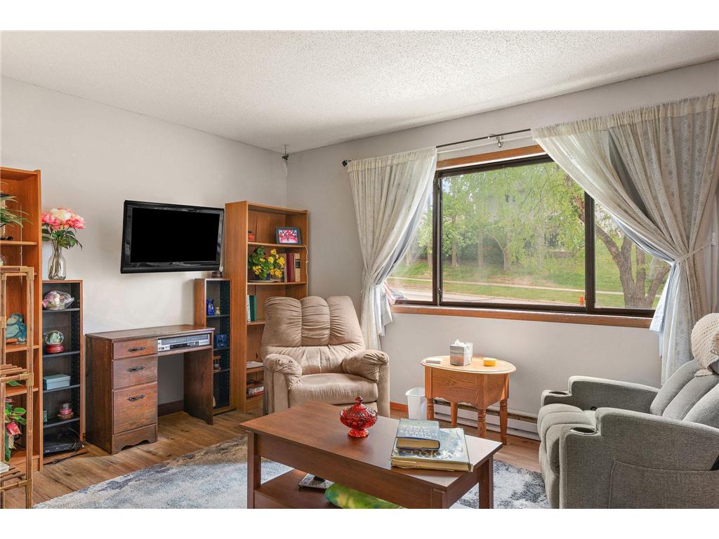 16 E 13th Street Waconia MN 55387 7045707 image4