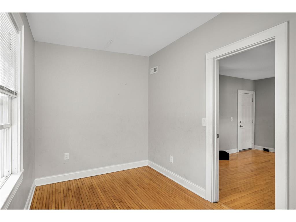 16 W 33rd Street Minneapolis MN 55408 6817411 image24