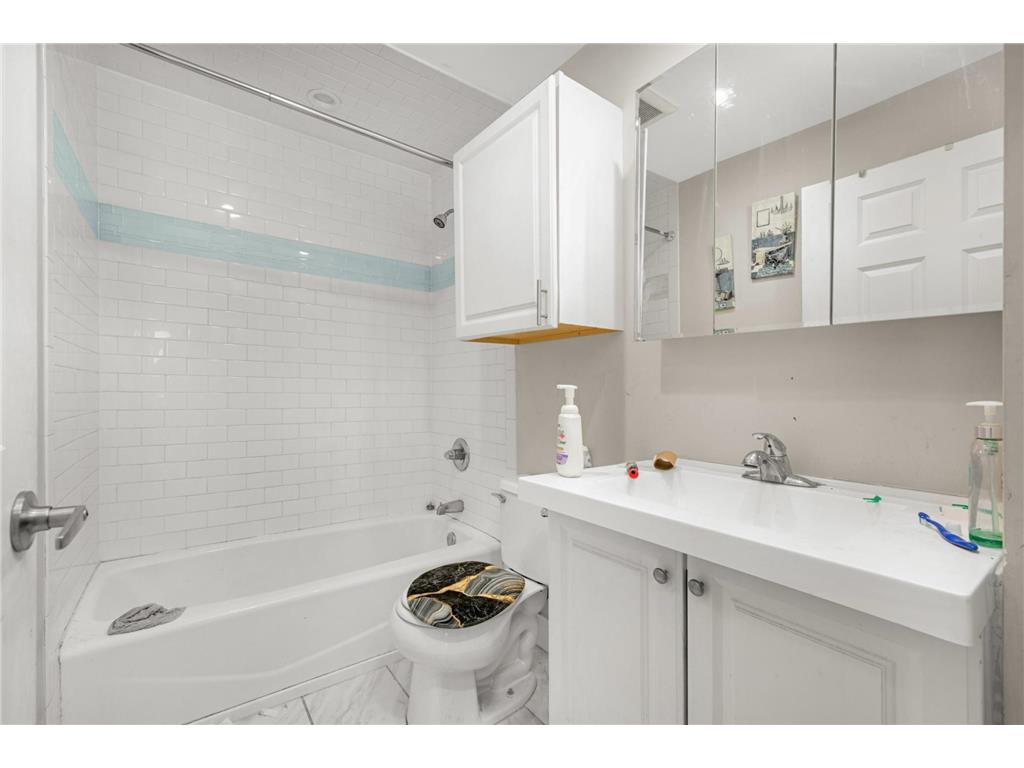 16 W 33rd Street Minneapolis MN 55408 6817411 image27