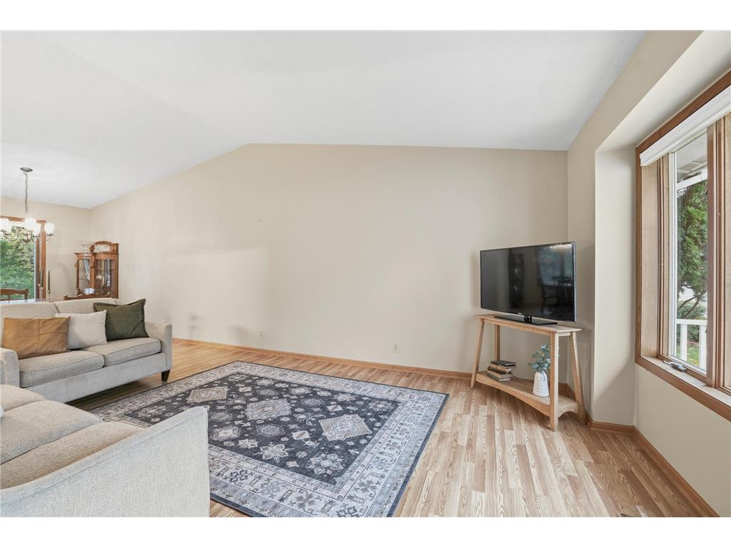 16 Woodridge Drive Belle Plaine MN 56011 6804502 image3