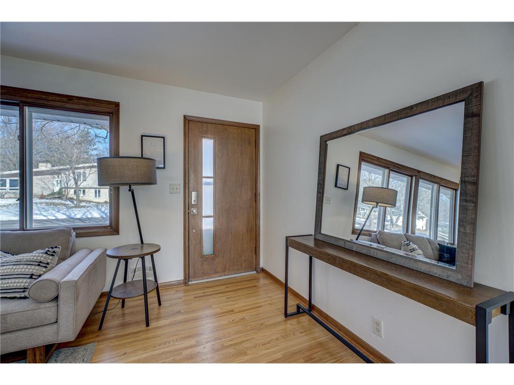 160 Colleen Avenue Shoreview MN 55126 6481778 image1