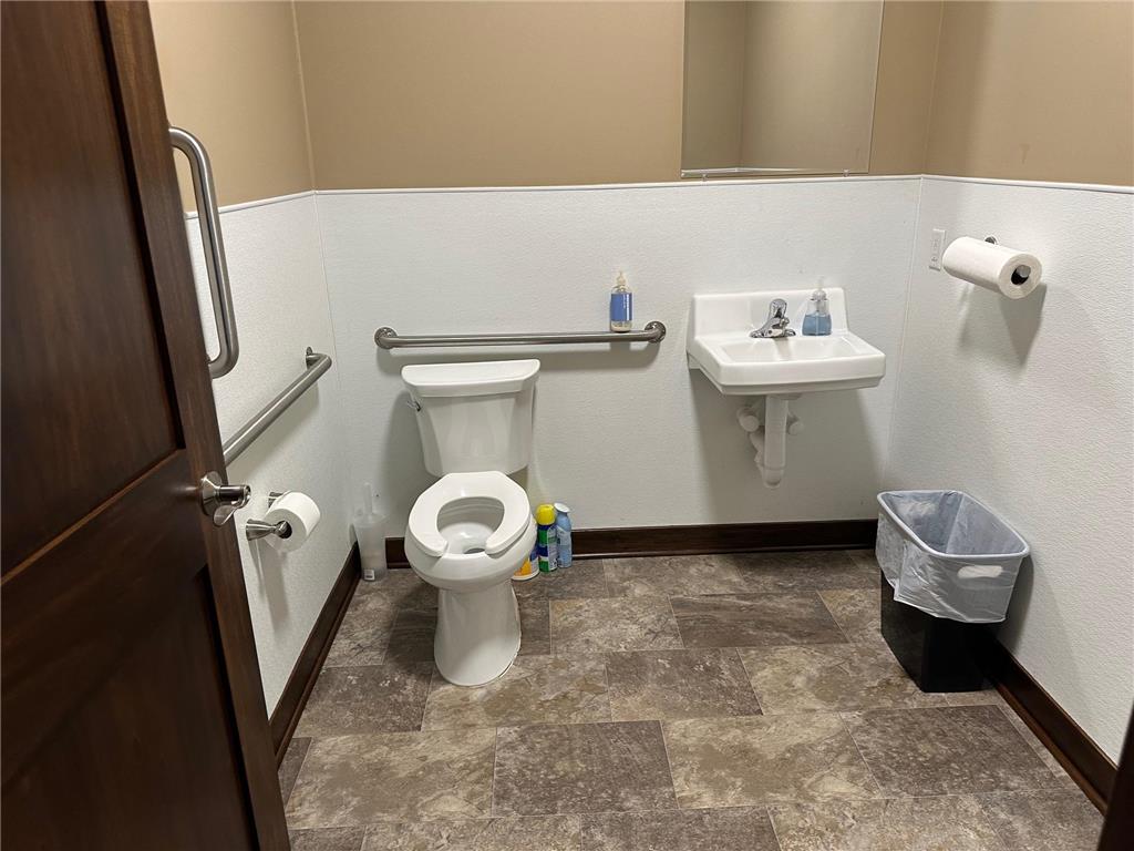 160 Market Street S Shakopee MN 55379 7056061 image14