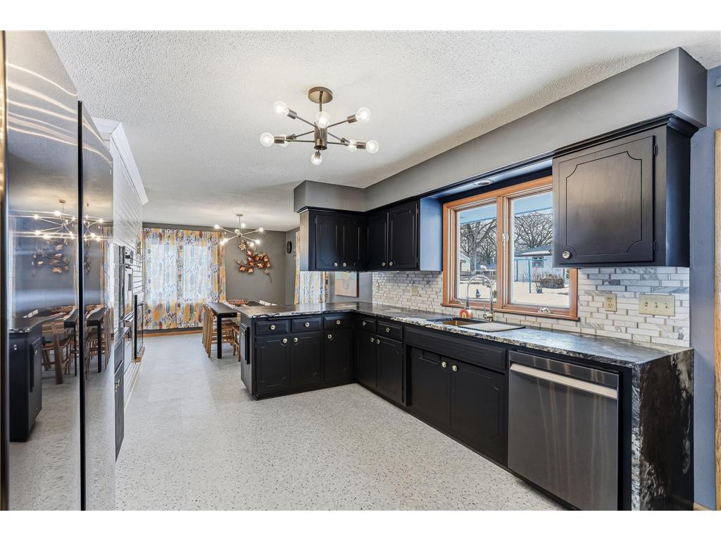 160 Stonybrook Way NE Fridley MN 55432 7040063 image10