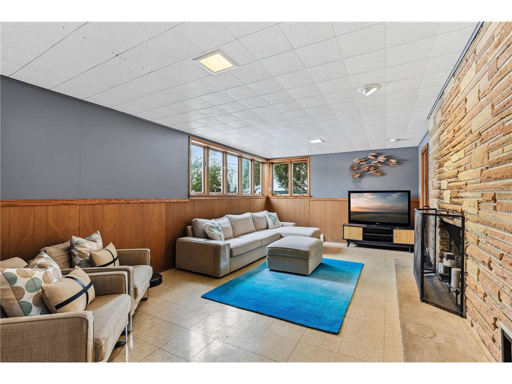 160 Stonybrook Way NE Fridley MN 55432 7040063 image25