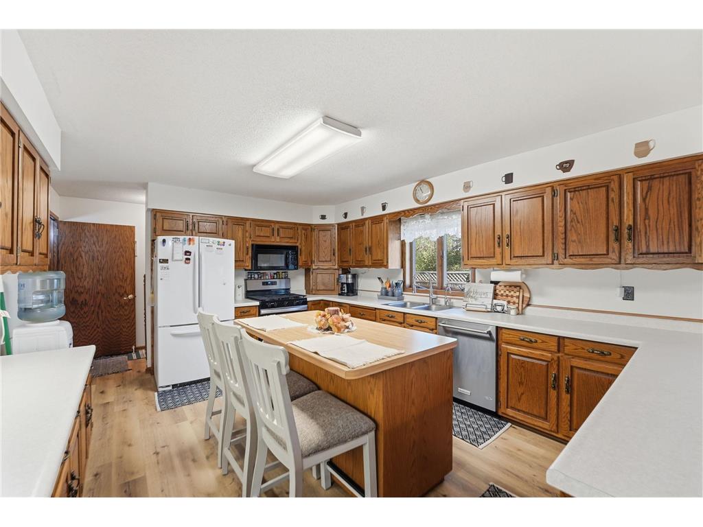 1600 7th Avenue SE Willmar MN 56201 7072084 image14