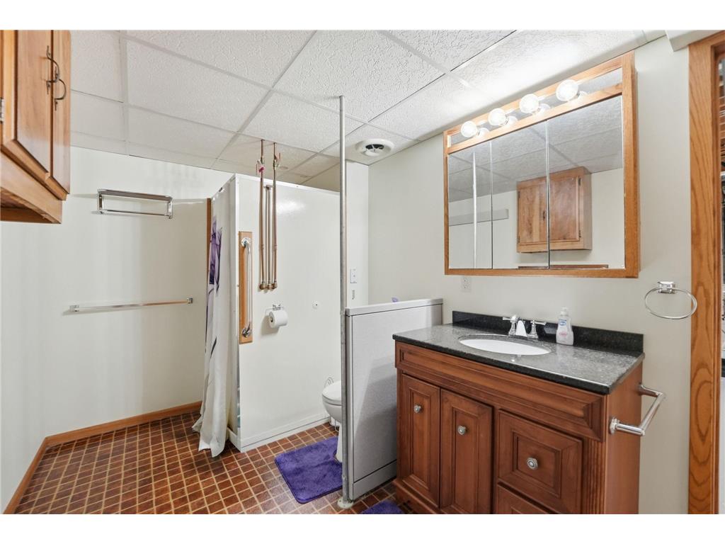 1600 7th Avenue SE Willmar MN 56201 7072084 image30