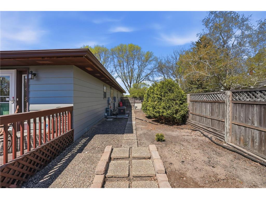 1600 7th Avenue SE Willmar MN 56201 7072084 image35