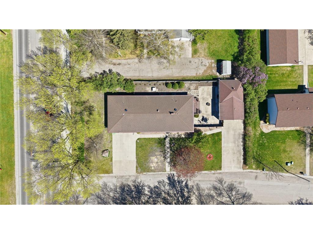 1600 7th Avenue SE Willmar MN 56201 7072084 image4