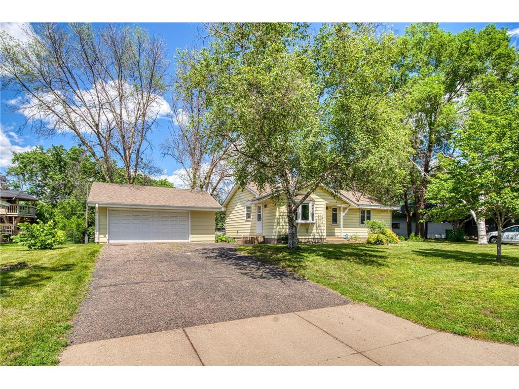 1600 Amy Lane Brooklyn Center MN 55430 6554994 image1