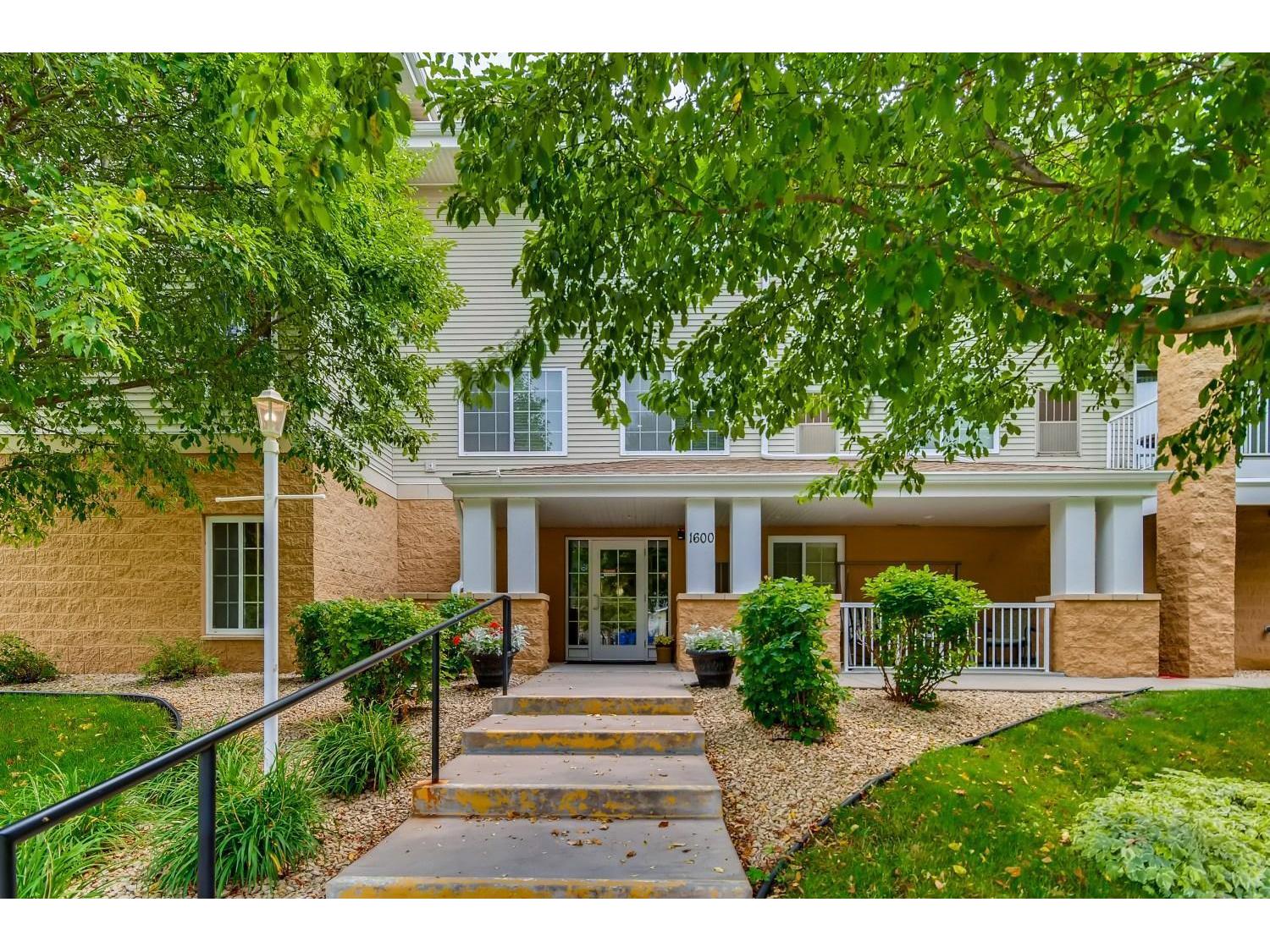 1600 Arundel Street 201, Saint Paul, MN 55117 MLS 6069045 Edina