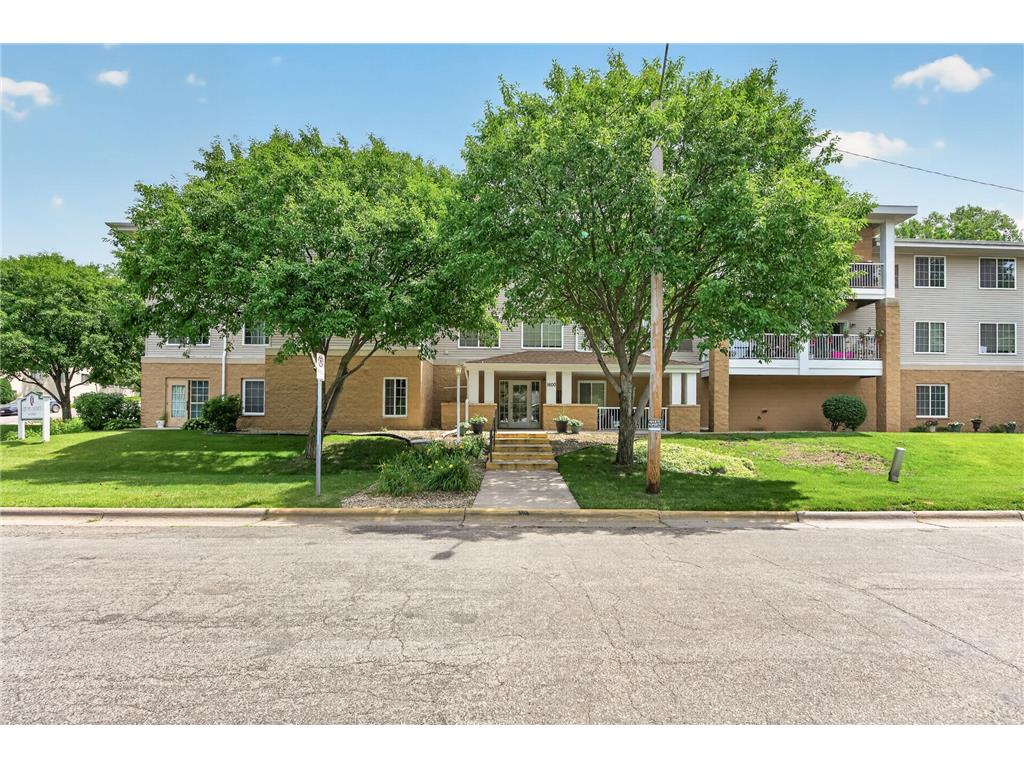 1600 Arundel Street #304 Saint Paul MN 55117 7104922 image2