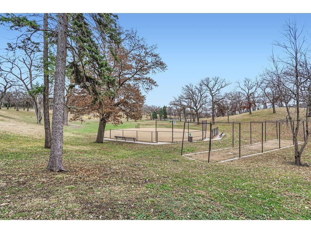 1600 Kenwood Parkway Minneapolis MN 55405 6674652 image64