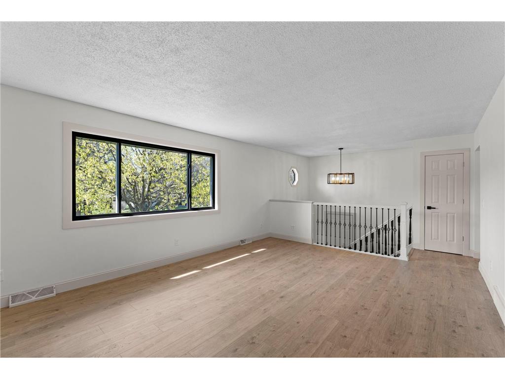 1600 Roosevelt Drive W Northfield MN 55057 7066496 image13