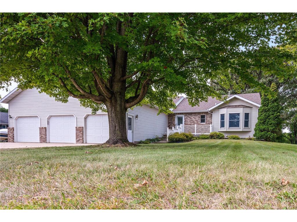 1600 S Prairie Avenue Fairmont MN 56031 6434247 image1