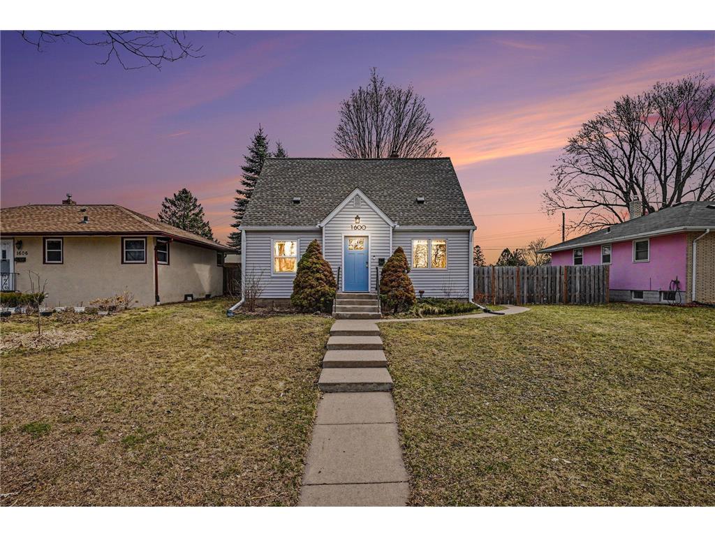 1600 Western Avenue N Saint Paul MN 55117 7046605 image1