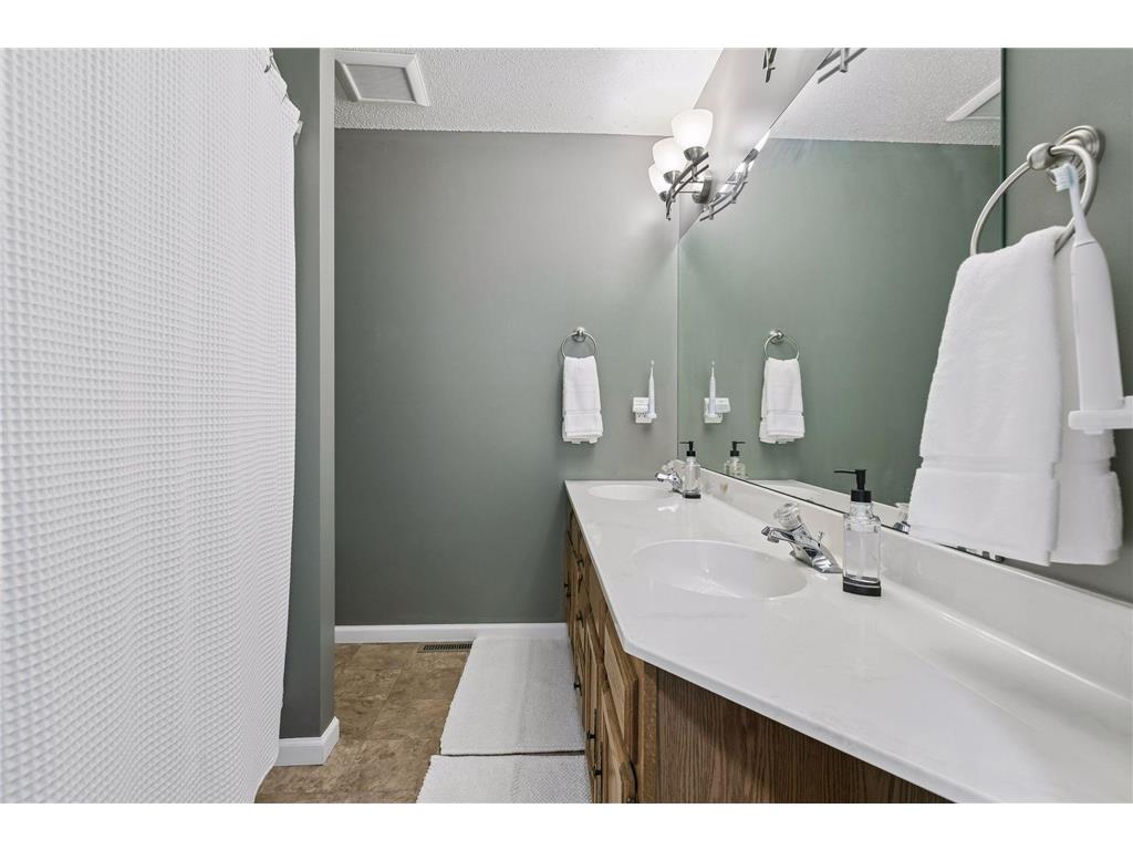 16008 Sheldon Avenue Eden Prairie MN 55344 7076488 image16