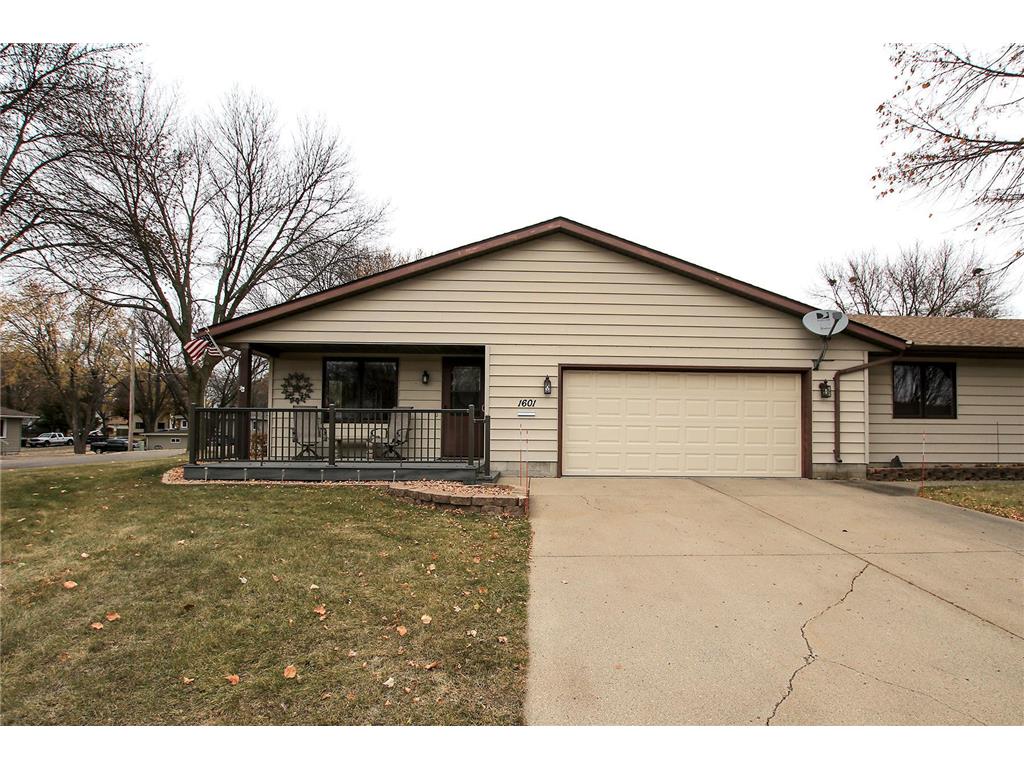 1601 9th Street E, Glencoe, MN, 55336 MLS 7418203 Edina Realty