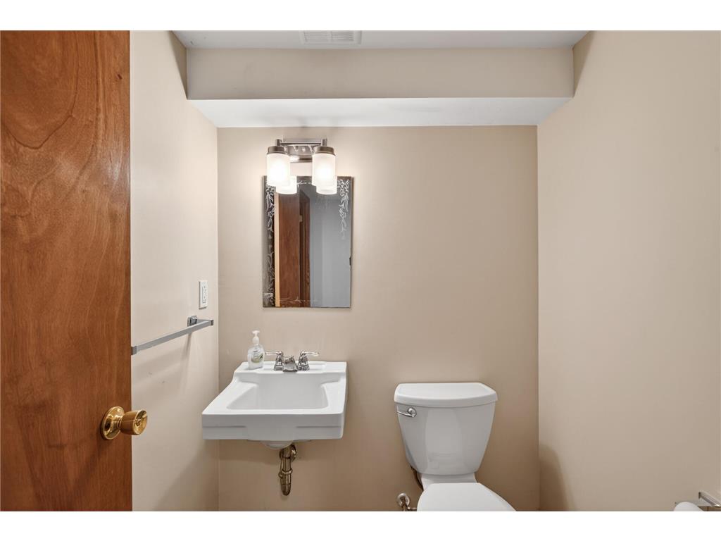 1601 Idaho Avenue S Saint Louis Park MN 55426 7062166 image39
